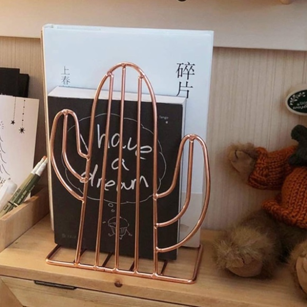 ππ4 FOR $10ππ Cactus Bookends - Picture 4 of 5